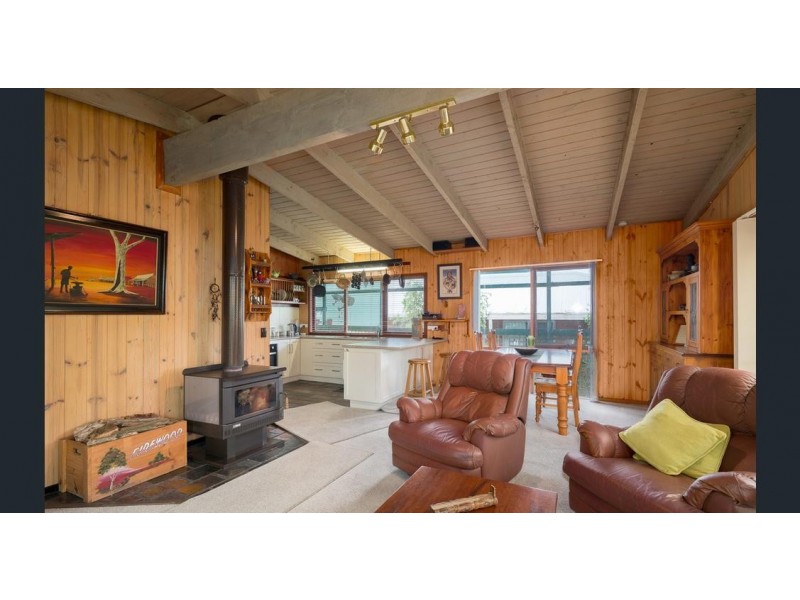 50 Justice Road, Cowes VIC 3922