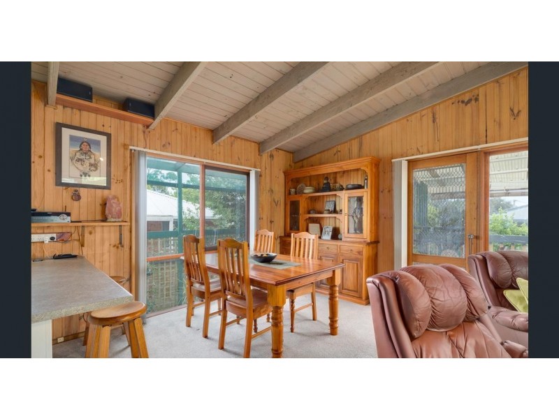 50 Justice Road, Cowes VIC 3922