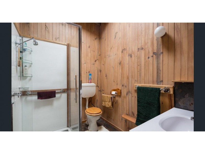 50 Justice Road, Cowes VIC 3922