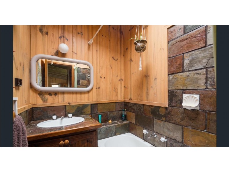 50 Justice Road, Cowes VIC 3922