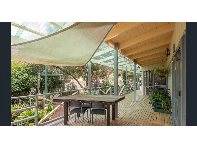 50 Justice Road, Cowes VIC 3922