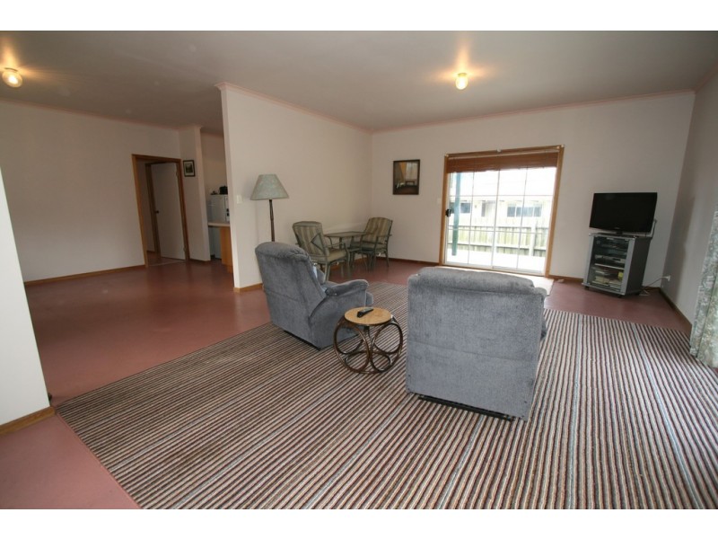 4 Outlook Drive, Cowes VIC 3922