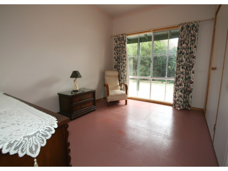 4 Outlook Drive, Cowes VIC 3922