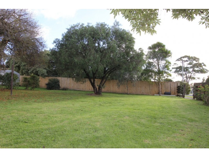 2 / 380 Settlement Road, Cowes VIC 3922