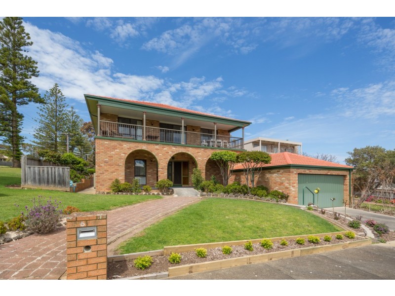6 Walpole Street, Cowes VIC 3922
