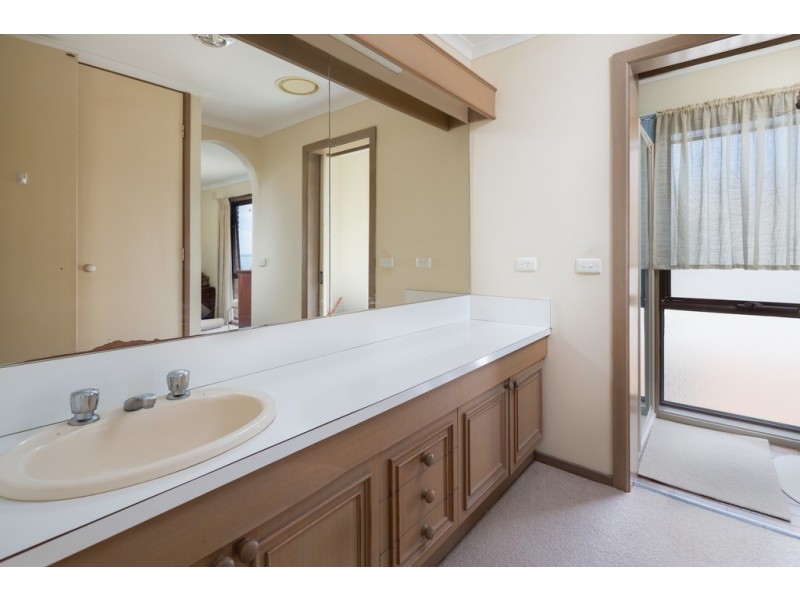 6 Walpole Street, Cowes VIC 3922