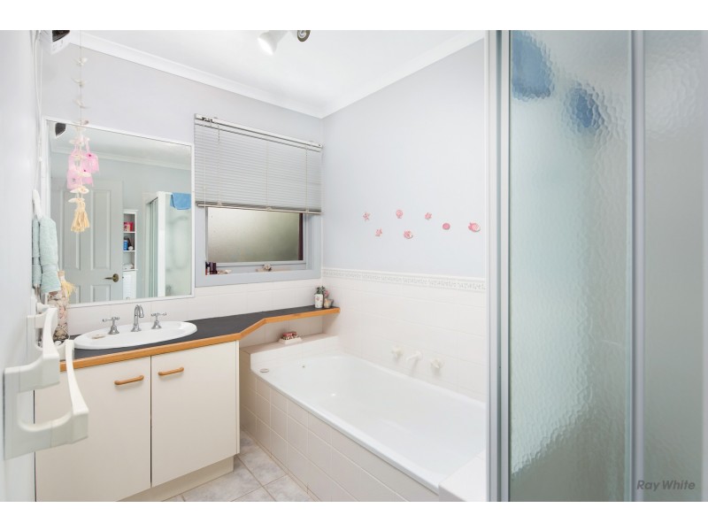 1 Yarramundi Way, Cowes VIC 3922