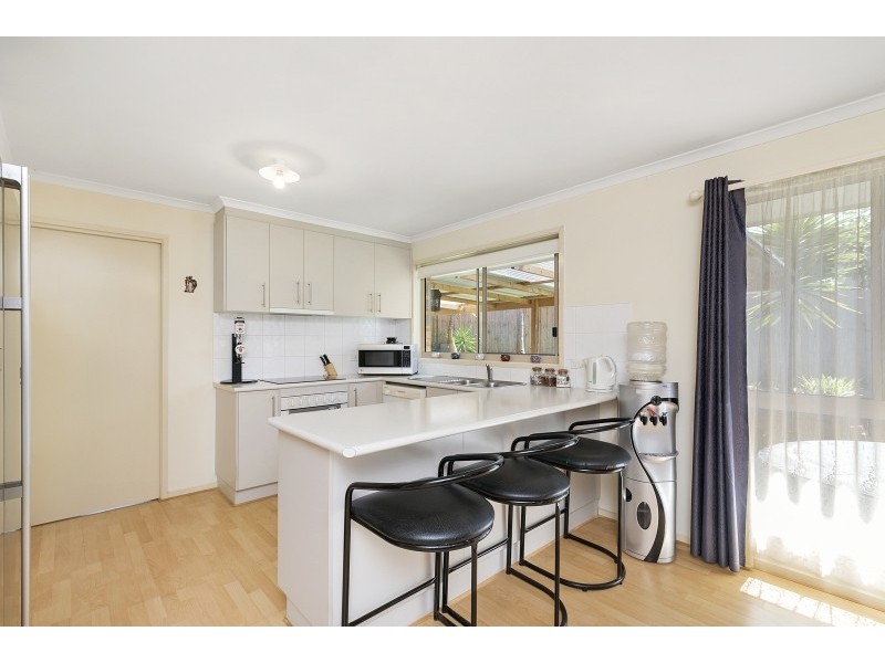 22 Seascape Ave, Cowes VIC 3922