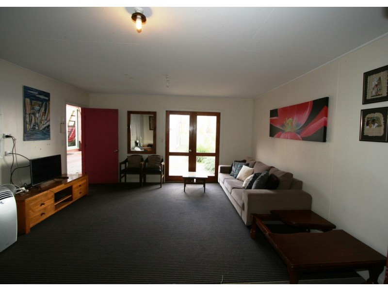 8 Watchorn Road, Cowes VIC 3922