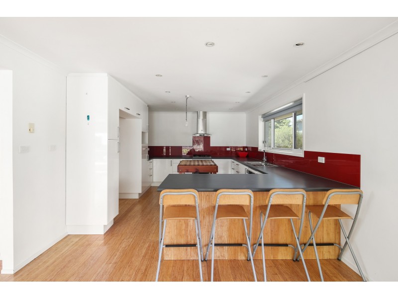 3 McRae Avenue, Cowes VIC 3922