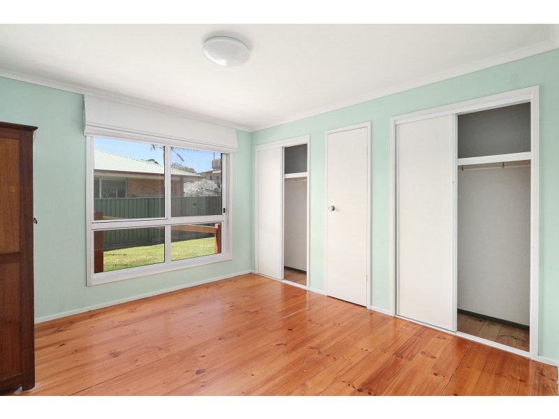 3 McRae Avenue, Cowes VIC 3922