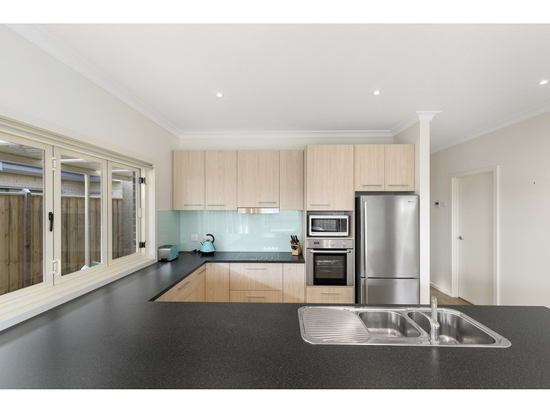2/60 McKenzie Road, Cowes VIC 3922
