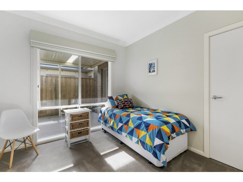 2/60 McKenzie Road, Cowes VIC 3922