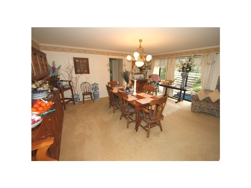 42 Terry Crescent, Wimbledon Heights VIC 3922