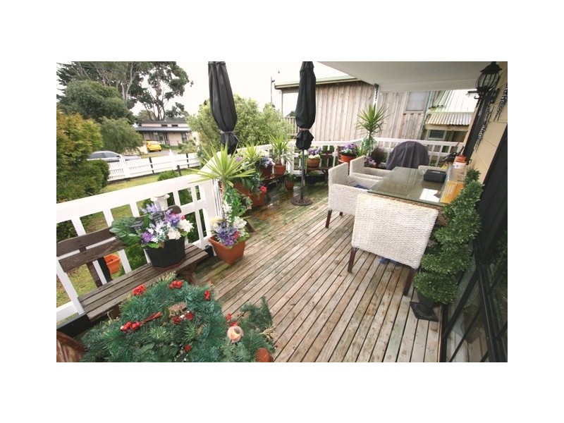42 Terry Crescent, Wimbledon Heights VIC 3922