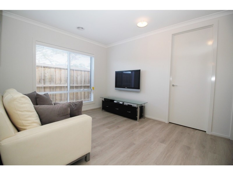 9 Currawong Close, Cowes VIC 3922