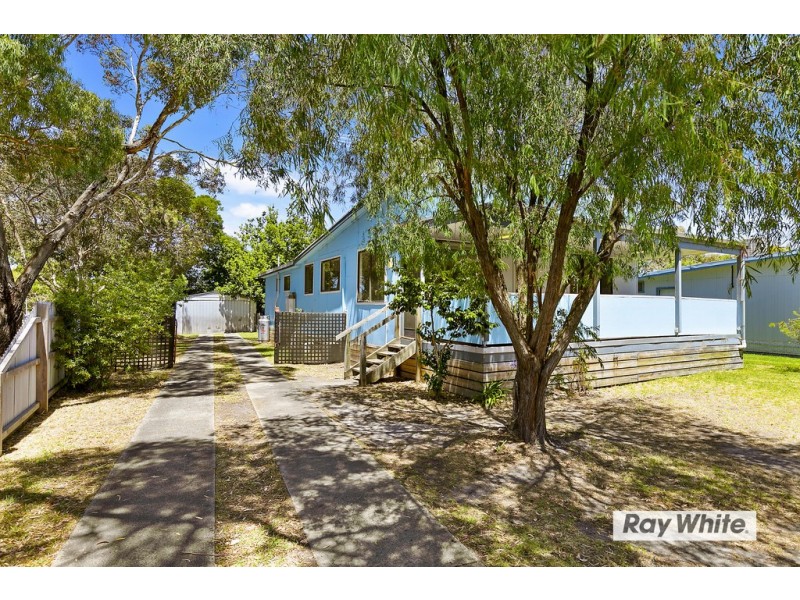 213 Church Street, Cowes VIC 3922