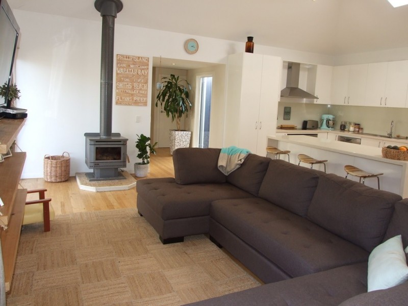 1 Eucalypt Close, Cowes VIC 3922