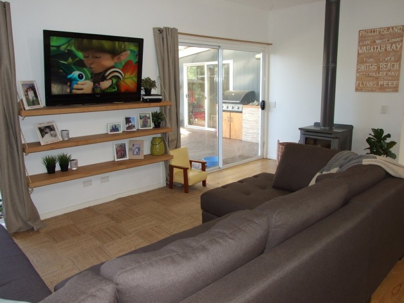 1 Eucalypt Close, Cowes VIC 3922