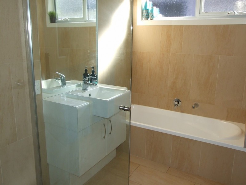 1 Eucalypt Close, Cowes VIC 3922