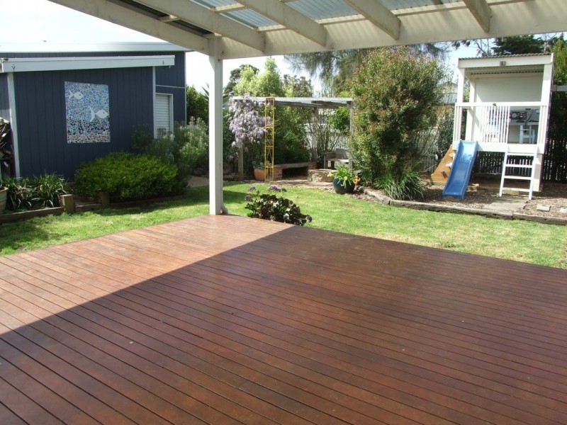 1 Eucalypt Close, Cowes VIC 3922