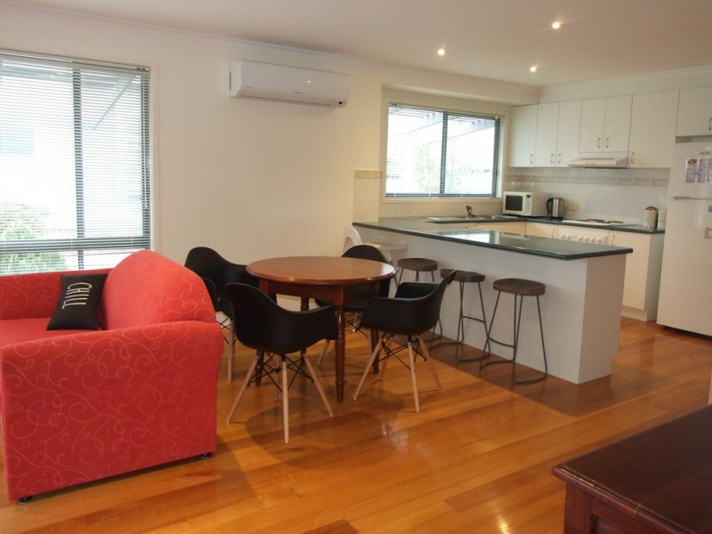 4 Chloe Close, Cowes VIC 3922