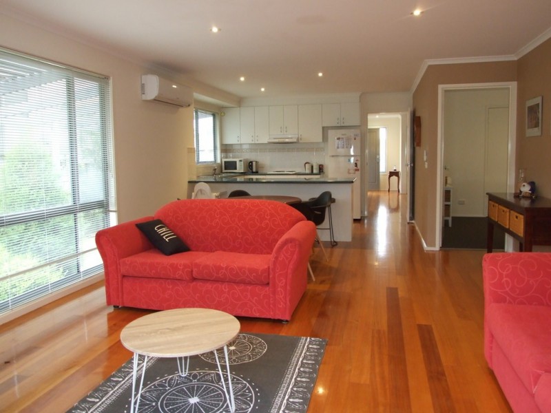 4 Chloe Close, Cowes VIC 3922