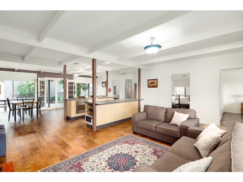 27 Church Street, Cowes VIC 3922