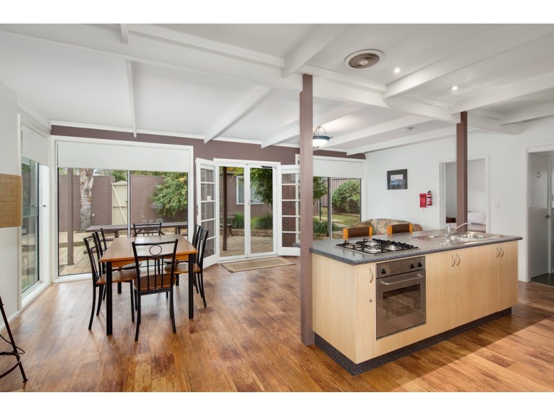 27 Church Street, Cowes VIC 3922