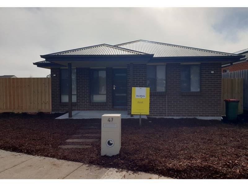 47 Boardwalk Blvd, Cowes VIC 3922