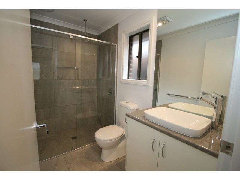 47 Boardwalk Blvd, Cowes VIC 3922