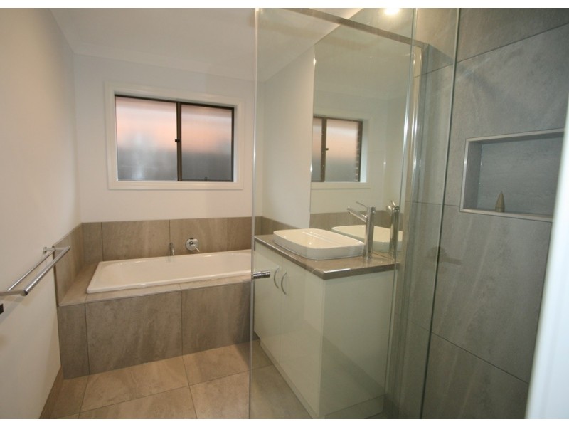 47 Boardwalk Blvd, Cowes VIC 3922