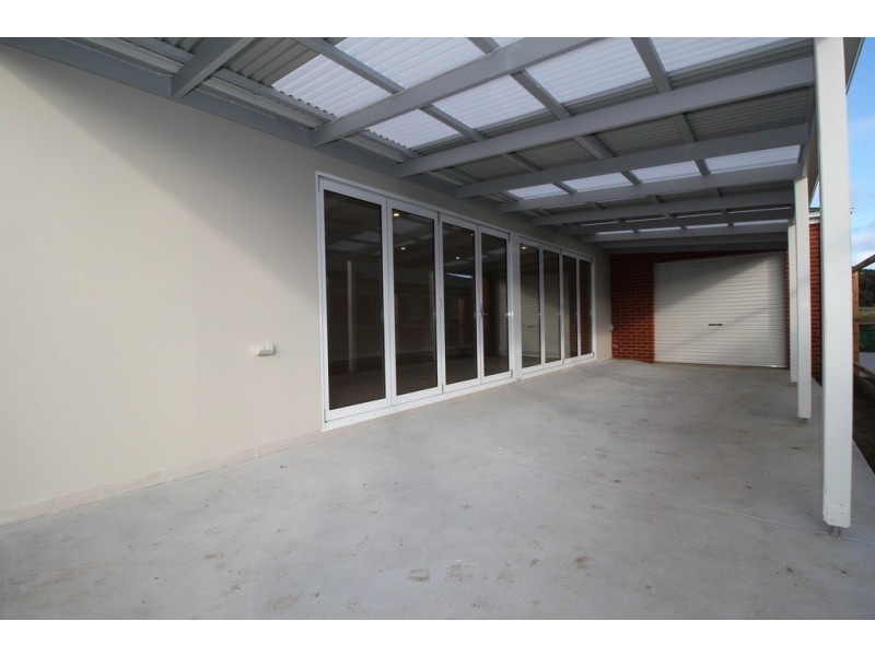 13 Thruxton Street, Cowes VIC 3922