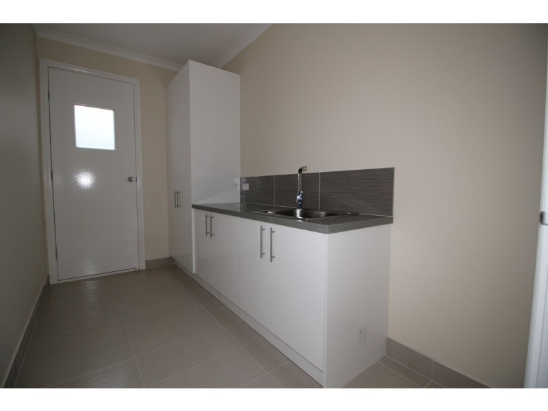 13 Thruxton Street, Cowes VIC 3922