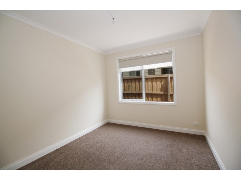 13 Thruxton Street, Cowes VIC 3922