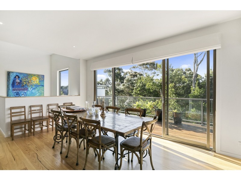 2/10-12 Medina Road, Cowes VIC 3922