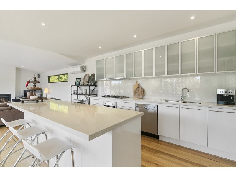 2/10-12 Medina Road, Cowes VIC 3922