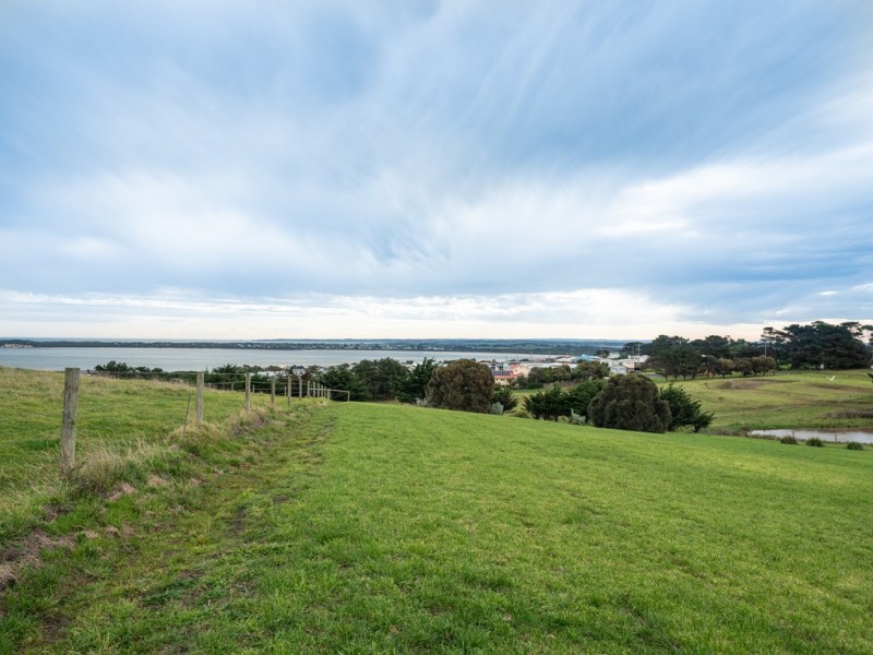 86 Shetland Heights Road, San Remo VIC 3925