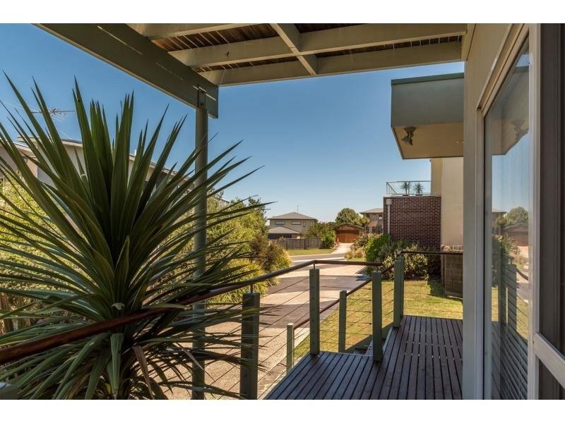 2/77-81 Penniwells Drive, San Remo VIC 3925