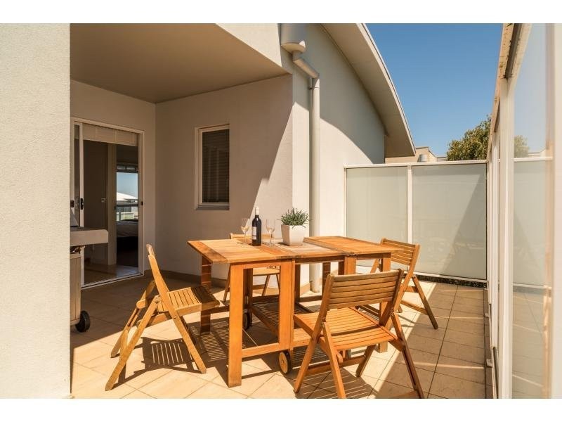 2/77-81 Penniwells Drive, San Remo VIC 3925