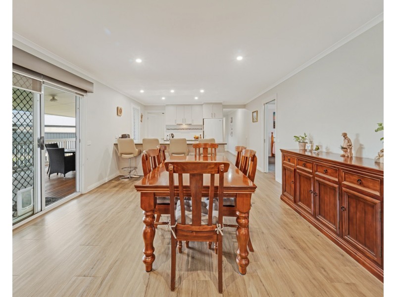 16 Pearl Court, Cowes VIC 3922