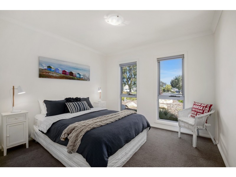 23 Water View Rise, Cowes VIC 3922