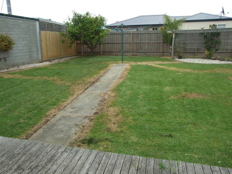 2 Albany Road, Cowes VIC 3922