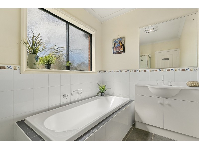 10 Rosewall Court, Wimbledon Heights VIC 3922