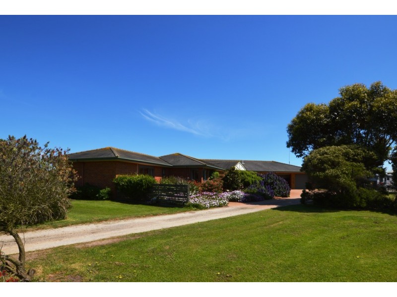 53 Potters Hill Road, San Remo VIC 3925