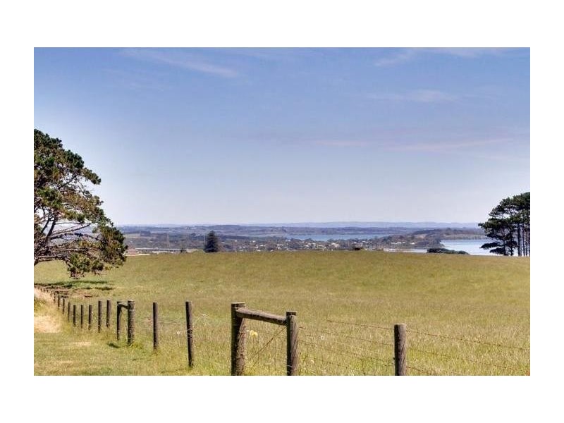 53 Potters Hill Road, San Remo VIC 3925
