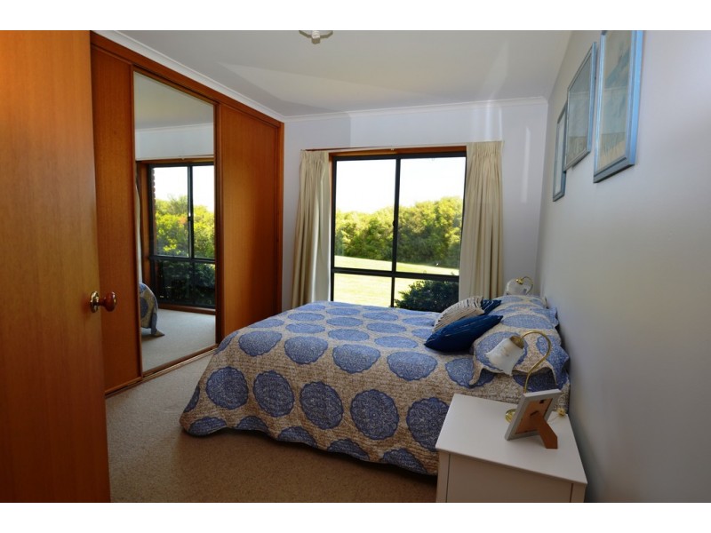 53 Potters Hill Road, San Remo VIC 3925