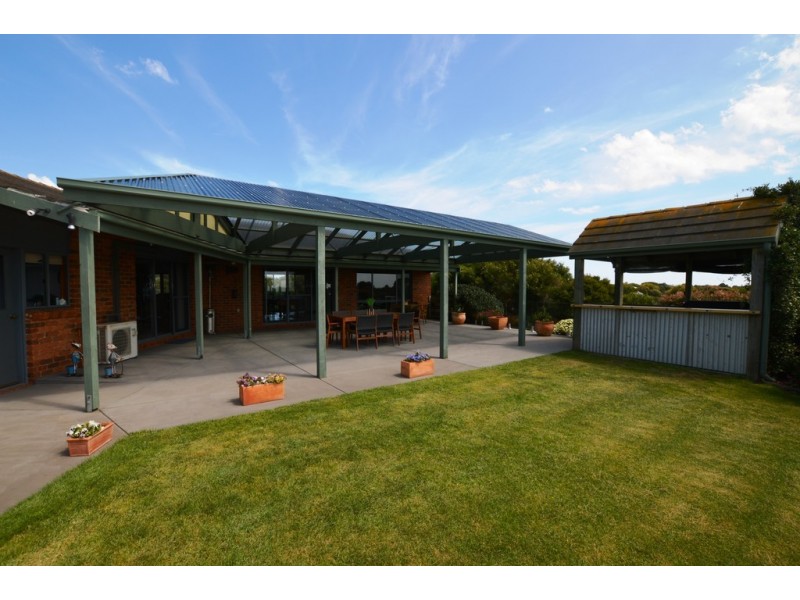 53 Potters Hill Road, San Remo VIC 3925