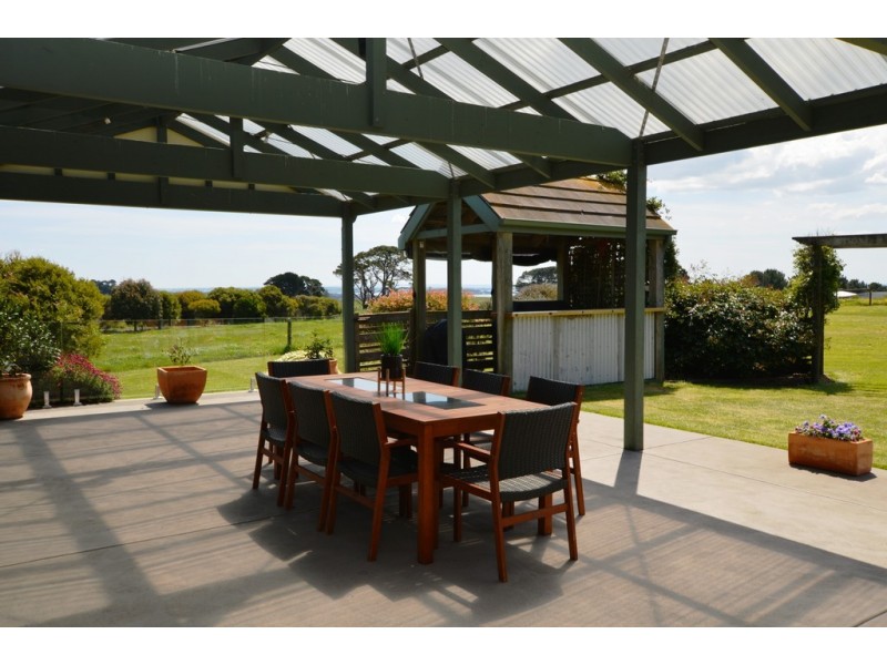 53 Potters Hill Road, San Remo VIC 3925