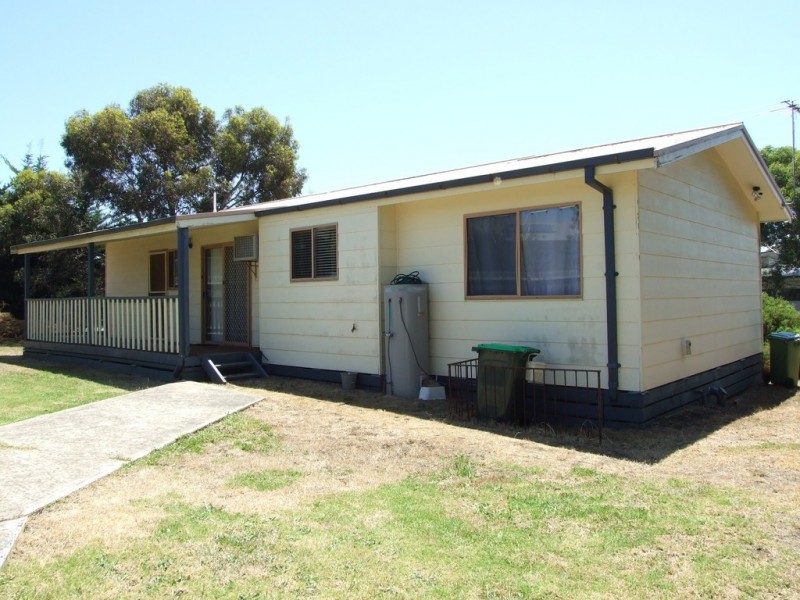 40 Manna Gum Drive, Cowes VIC 3922